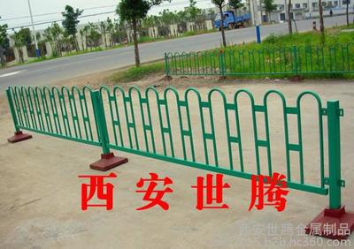 湖北武漢交通護(hù)欄廠家及京式道路護(hù)欄價(jià)格解析 | 西安世騰金屬制品有限責(zé)任公司